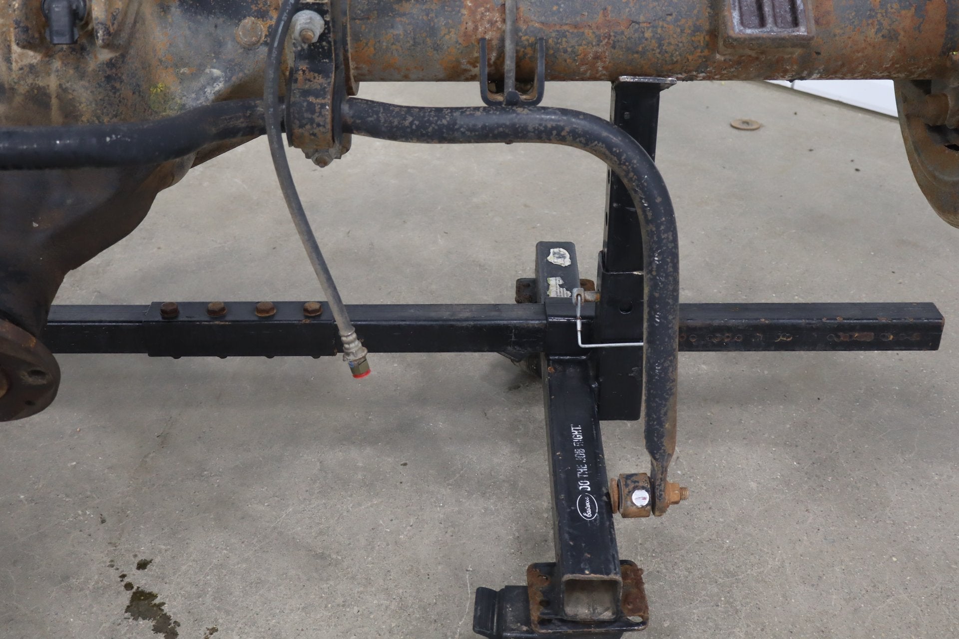 2000-2004 Ford F-250 Super Duty Sterling 10.5" 3.73 Ratio Rear Axle Assembly OEM