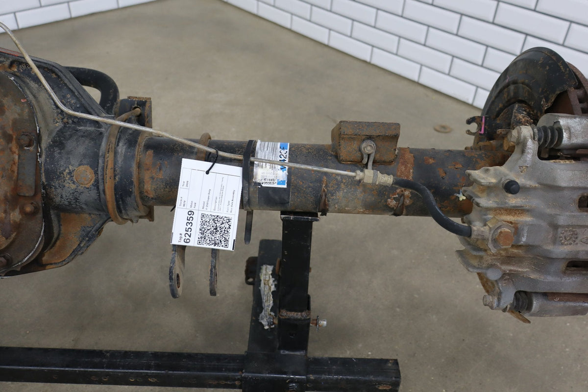 2000-2004 Ford F-250 Super Duty Sterling 10.5" 3.73 Ratio Rear Axle Assembly OEM