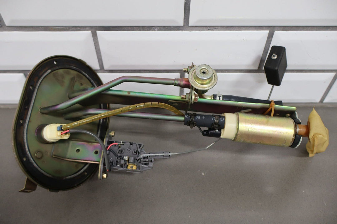 2000 - 2005 Mazda MX - 5 Miata NB - Fuel Pump