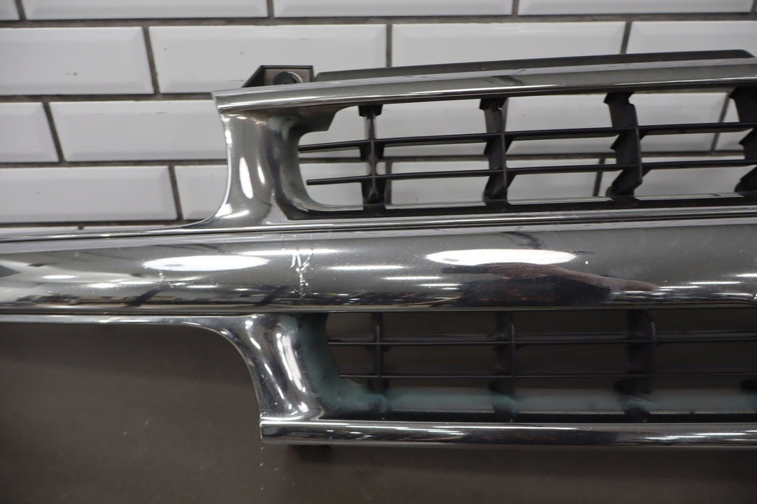 2000 - 2006 Chevrolet Tahoe Suburban Grille with Headlights OEM Guide