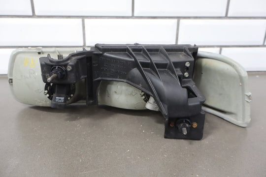 2000 - 2006 Chevrolet Tahoe Suburban Grille with Headlights OEM Guide