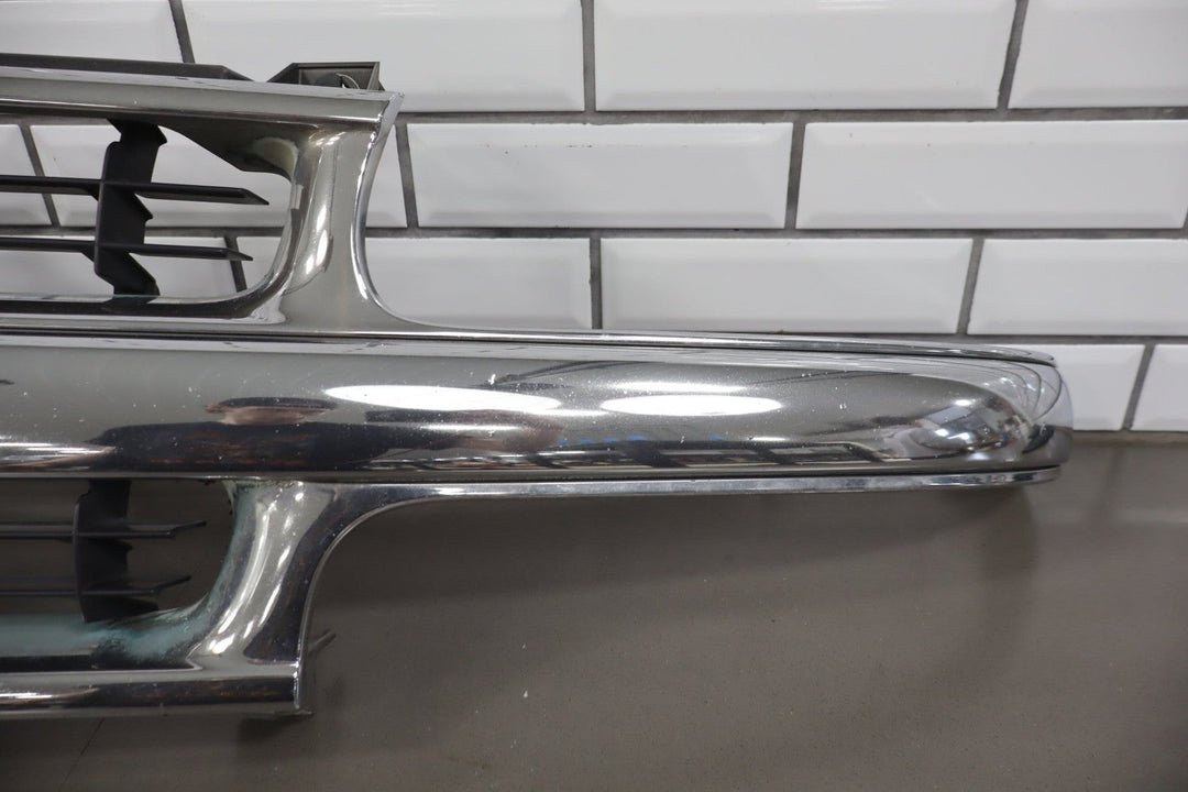 2000 - 2006 Chevrolet Tahoe Suburban Grille with Headlights OEM Guide