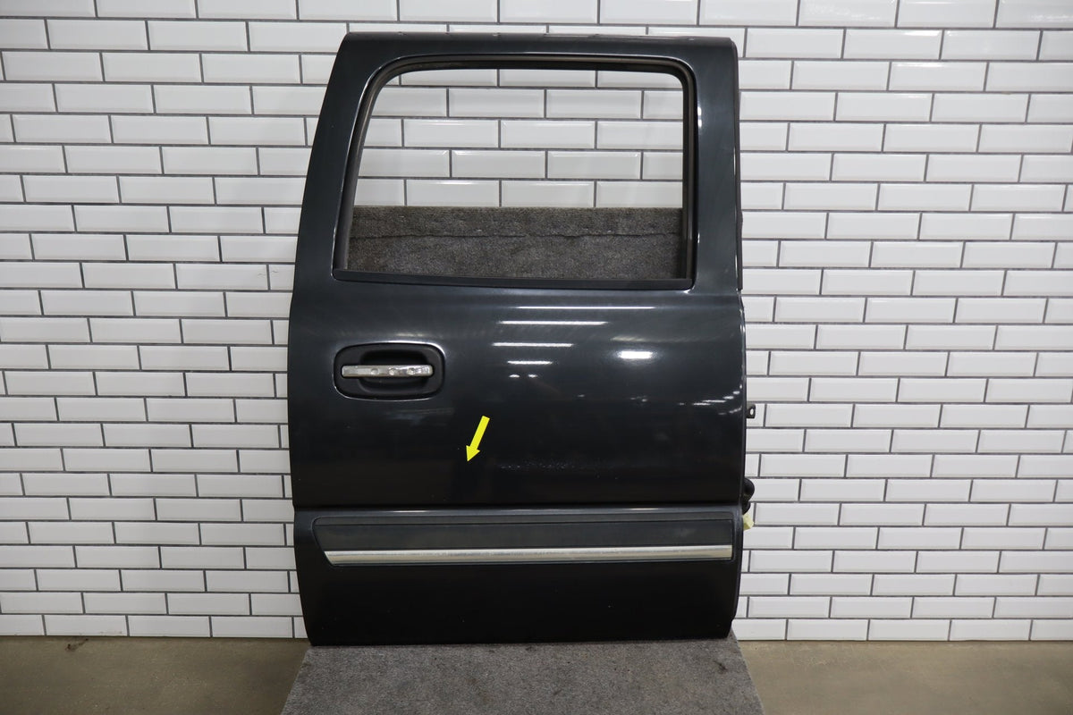 2000-2007 Chevrolet Silverado 2500 GMT800 - Right Rear Door PN: 89023022