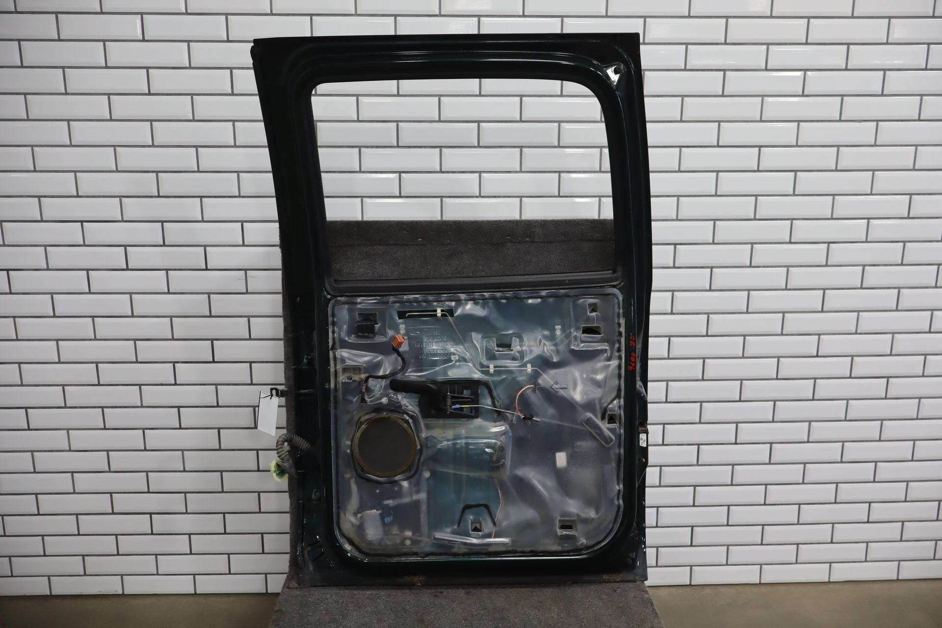 2000-2007 Chevrolet Silverado 2500 GMT800 - Right Rear Door PN: 89023022