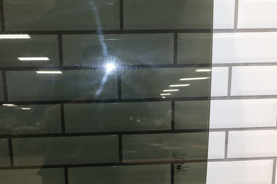 2000 - 2007 Chevrolet Silverado 2500 HD Right Rear Door Window 15181068 OEM