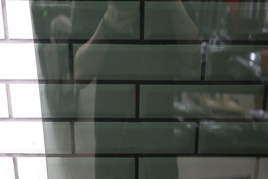 2000 - 2007 Chevrolet Silverado 2500 HD Right Rear Door Window 15181068 OEM