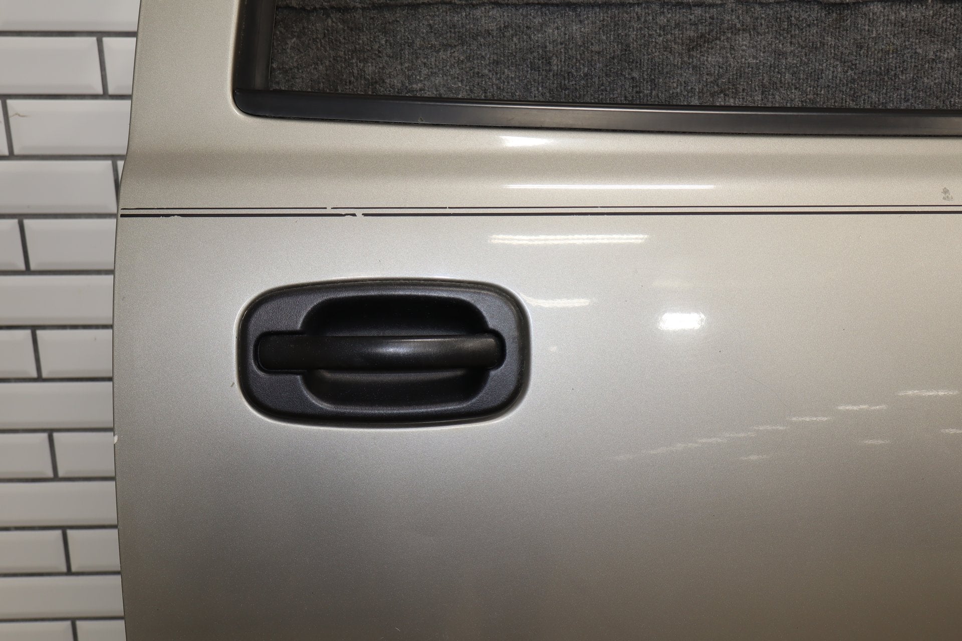 2000-2007 Chevrolet Silverado 3500 - Right Rear Door PN: 89023022