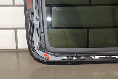 2000-2007 Chevrolet Silverado Right Rear Door Window 15181068 OEM