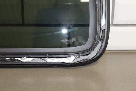 2000-2007 Chevrolet Silverado Right Rear Door Window 15181068 OEM