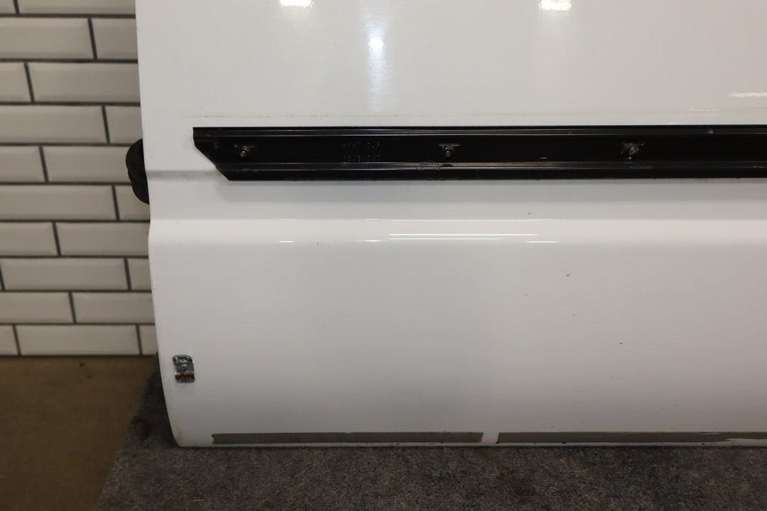 2000 Cadillac Escalade Left Rear Door White ( 50U )