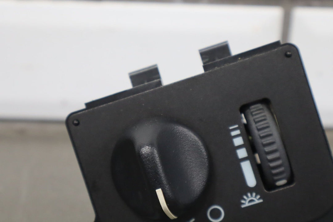2000 Chevrolet Camaro Dash Mounted Headlight Switch OEM