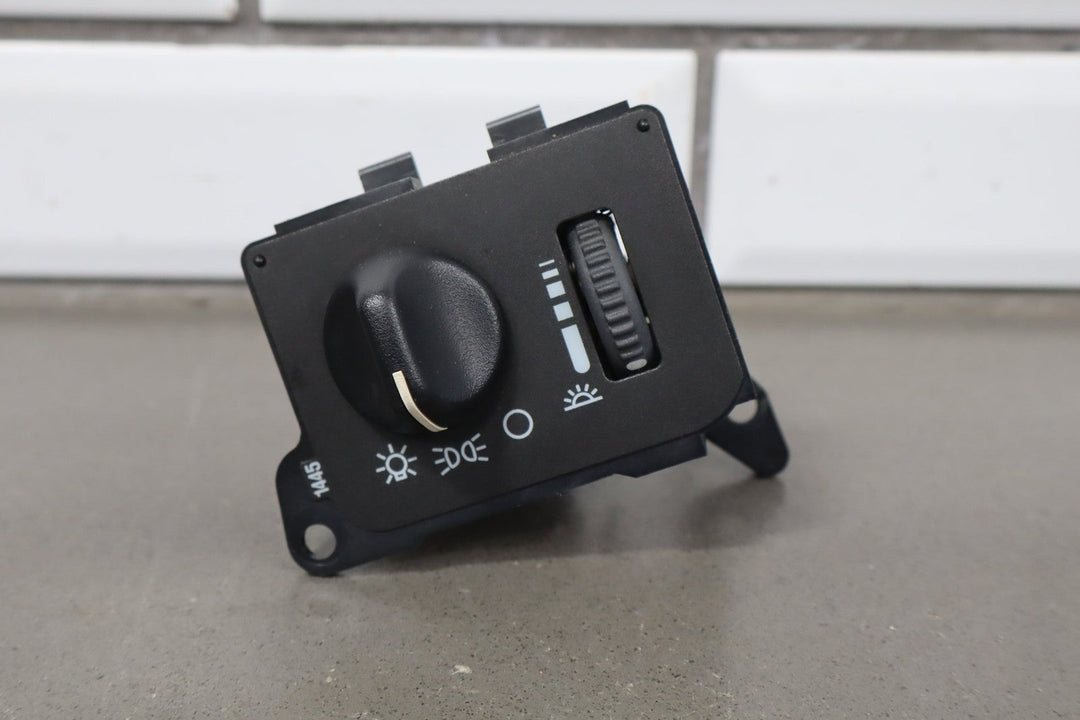 2000 Chevrolet Camaro Dash Mounted Headlight Switch OEM