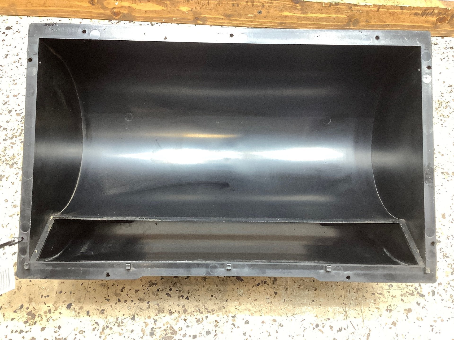 2000 FERRAR- Heater Housing
