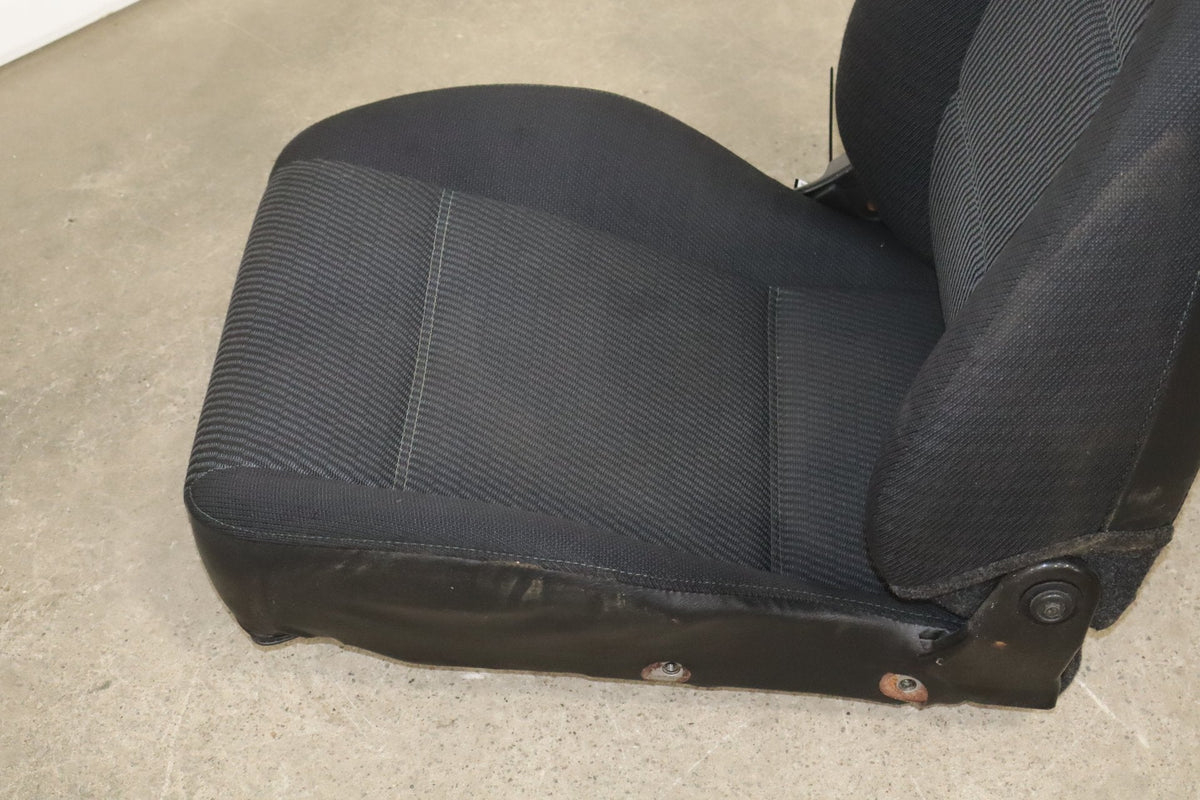 2000 Mazda MX-5 Miata Right Passenger Front Seat Cloth Black B0