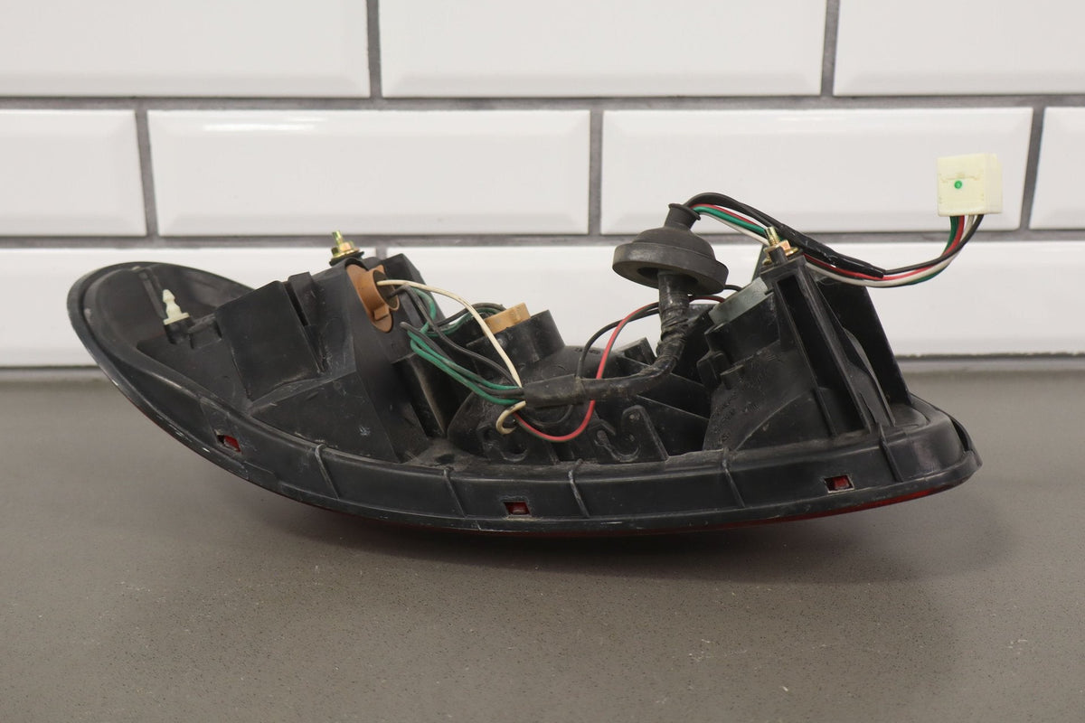 2000 Mazda MX-5 Miata Right Tail Light Genuine 60279