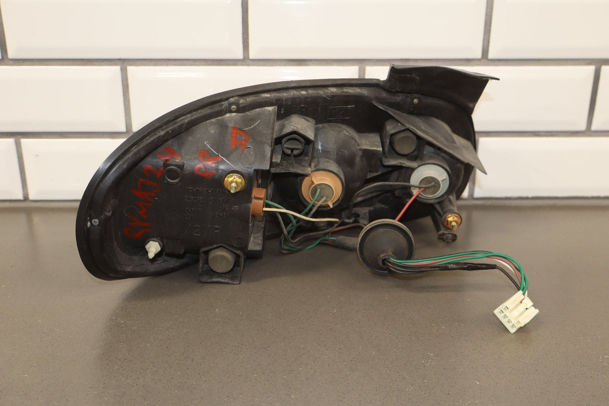 2000 Mazda MX-5 Miata Right Tail Light Genuine 60279