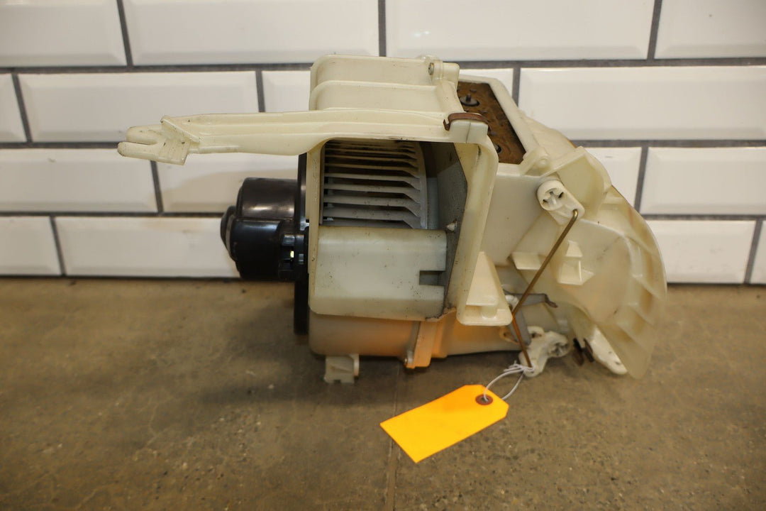 2000 Toyota 4Runner OEM 3 - Pc Heater Housing Core & Blower Motor