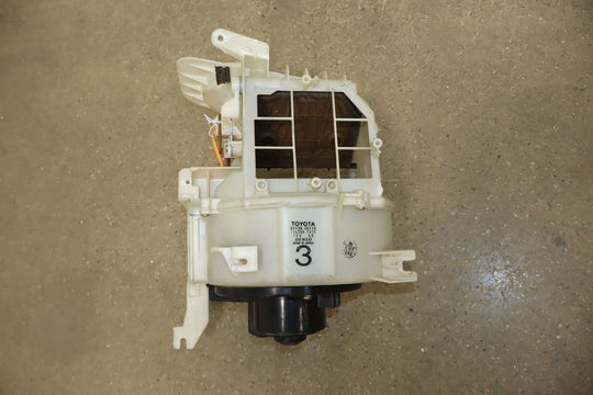 2000 Toyota 4Runner OEM 3 - Pc Heater Housing Core & Blower Motor