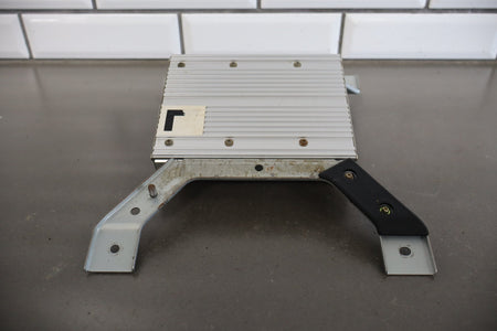 2000 Toyota Land Cruiser Radio Amplifier 86280-60210