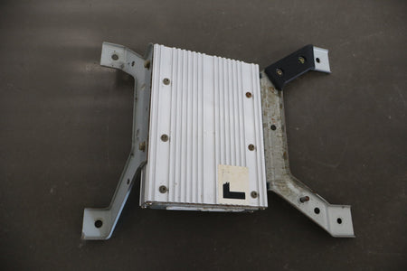 2000 Toyota Land Cruiser Radio Amplifier 86280-60210