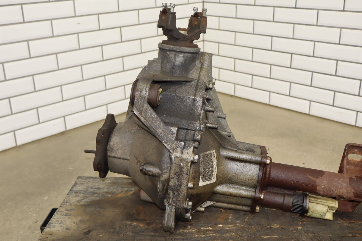 2001-07 Chevy Silverado 2500HD 4WD Front Differential 3.73 GT4