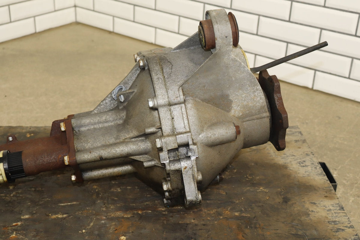 2001-07 Chevy Silverado 2500HD 4WD Front Differential 3.73 GT4