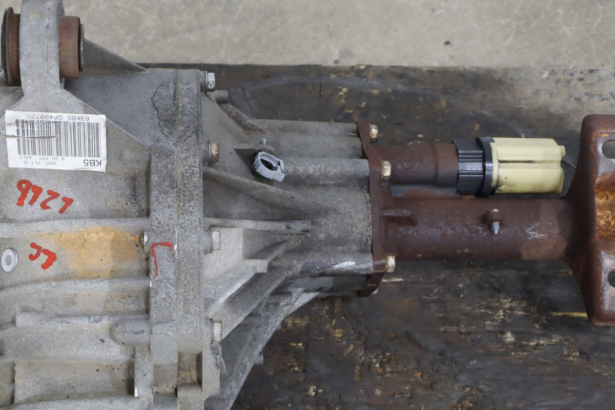 2001-07 Chevy Silverado 2500HD 4WD Front Differential 3.73 GT4
