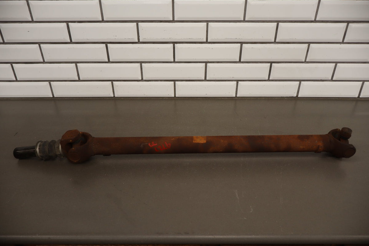 2001-07 Chevy Silverado 2500HD 4WD Front Drive Shaft Diesel Auto