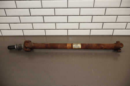 2001-07 Chevy Silverado 2500HD 4WD Front Drive Shaft Diesel Auto