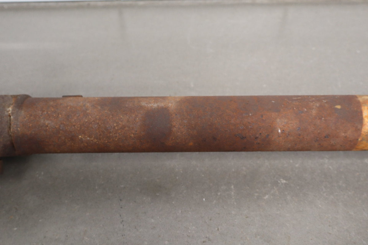 2001-07 Chevy Silverado 2500HD 4WD Front Drive Shaft Diesel Auto