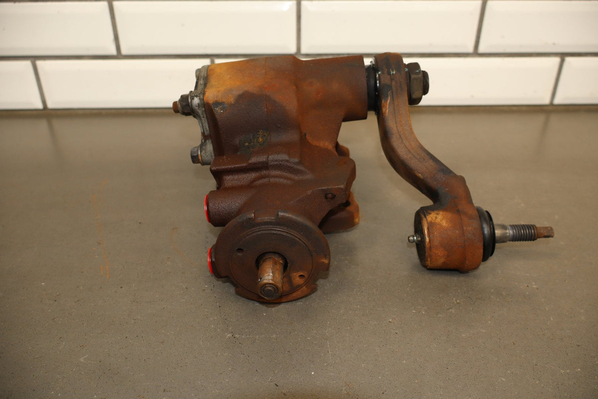 2001-07 Chevy Silverado Sierra 2500HD Power Steering Gear w/Pitman