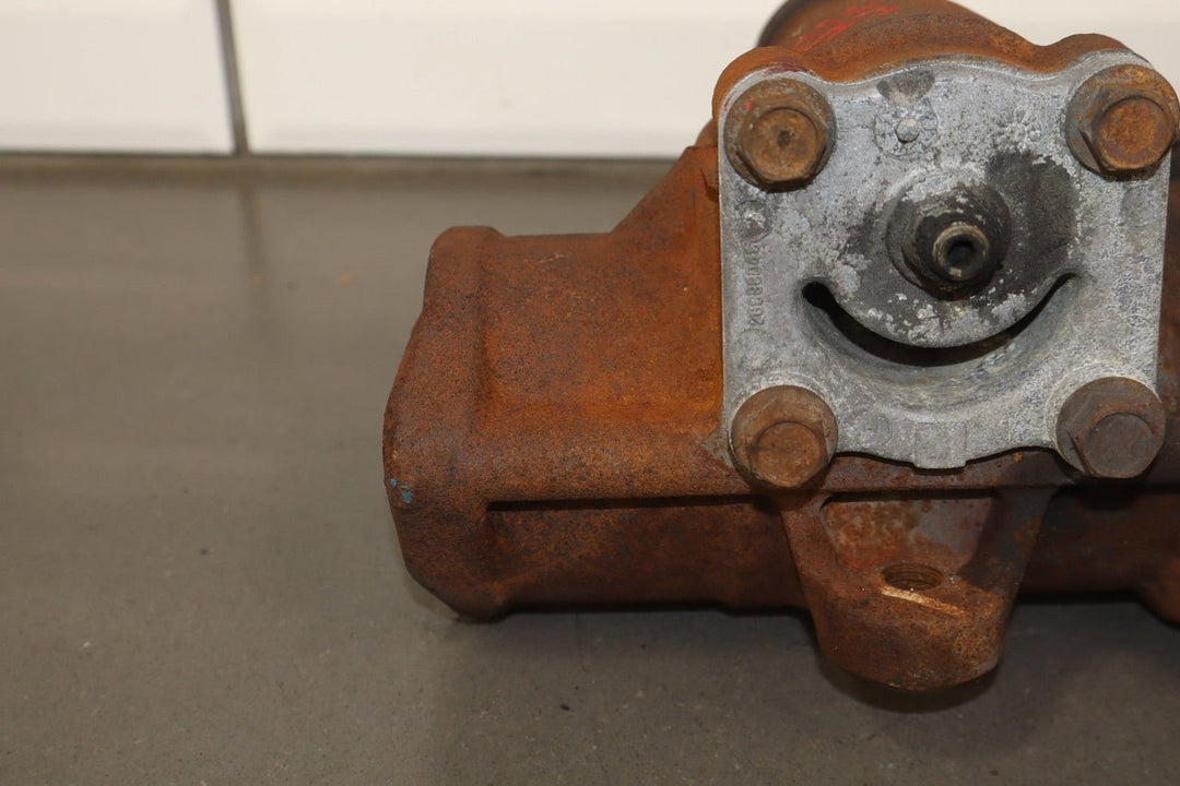 2001 - 2002 Cadillac Escalade Steering Gear 88965541 OEM GMT800