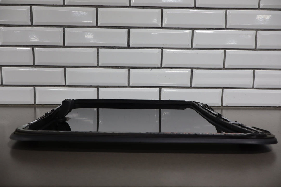 2001 - 2002 Chevrolet Silverado 2500 HD Extended Cab Right Rear Door Window OEM