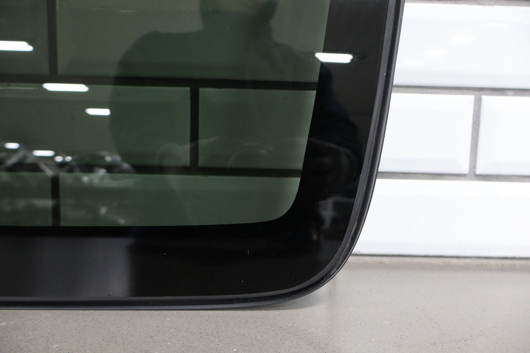 2001 - 2002 Chevrolet Silverado 2500 HD Extended Cab Right Rear Door Window OEM
