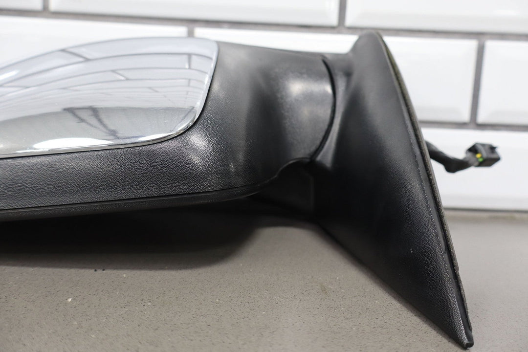 2001 - 2002 Chevrolet Silverado 2500 HD Left Door Mirror 15179830 OEM
