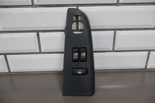 2001 - 2002 Chevrolet Silverado 2500 HD Left Front Door Switch OEM