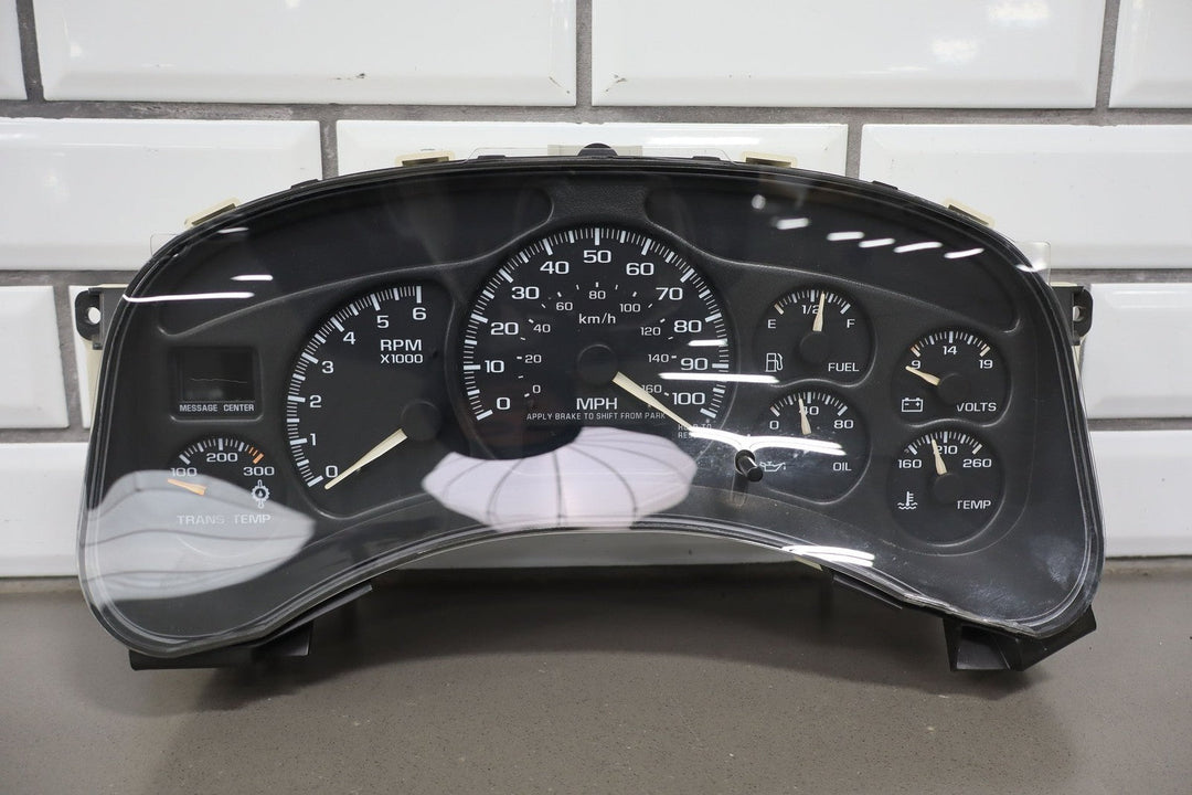 2001 - 2002 Chevrolet Silverado 2500 HD Speedometer 15055362 OEM