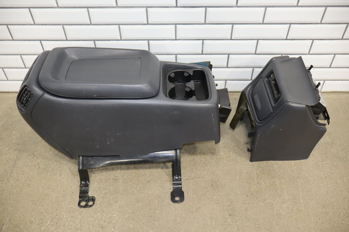 2001-2002 Chevrolet Silverado/GMC Sierra 2500HD Crew Cab Cloth Seats Graphite