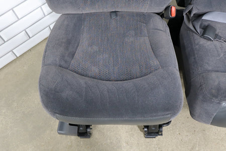 2001-2002 Chevrolet Silverado/GMC Sierra 2500HD Crew Cab Cloth Seats Graphite