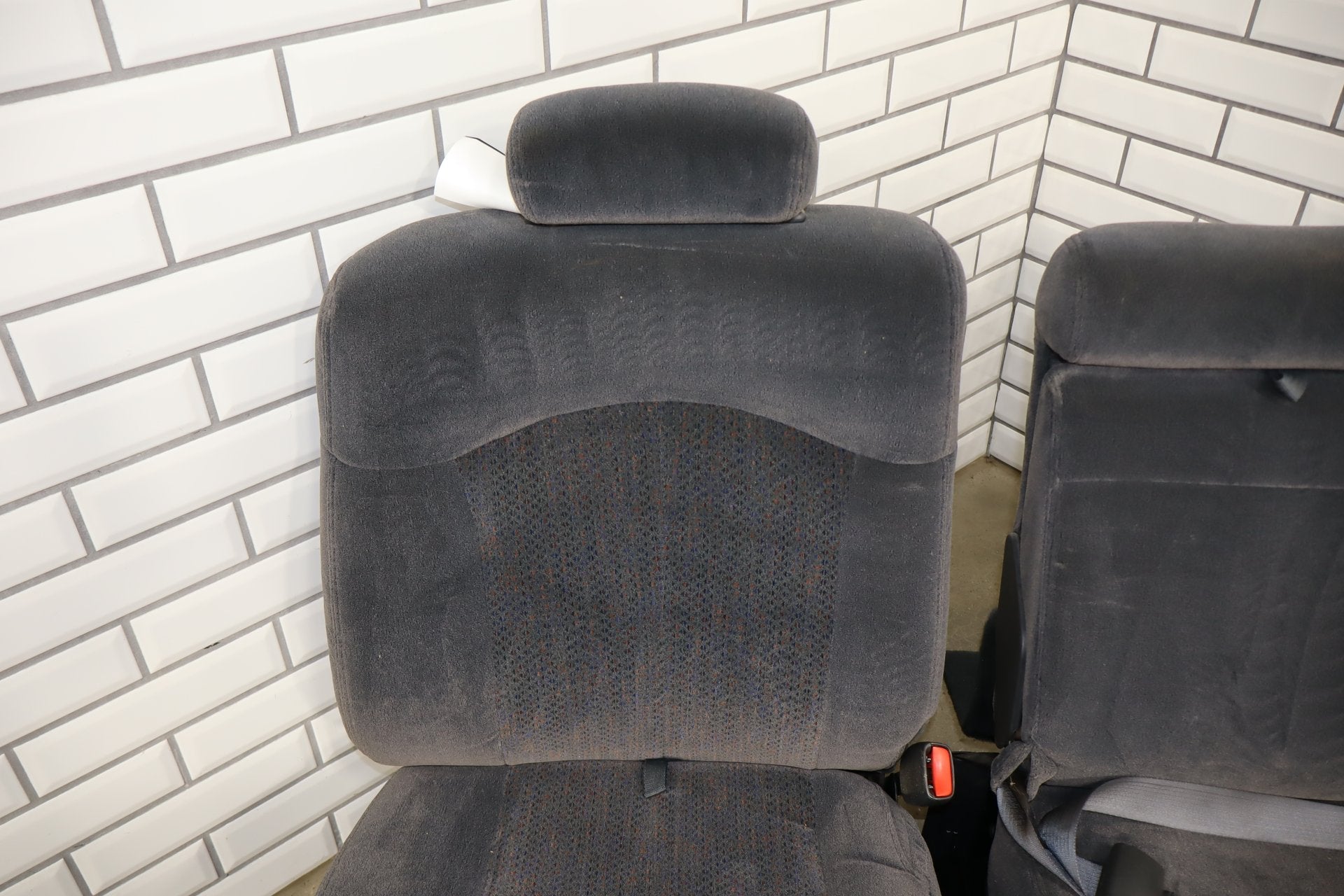2001-2002 Chevrolet Silverado/GMC Sierra 2500HD Crew Cab Cloth Seats Graphite