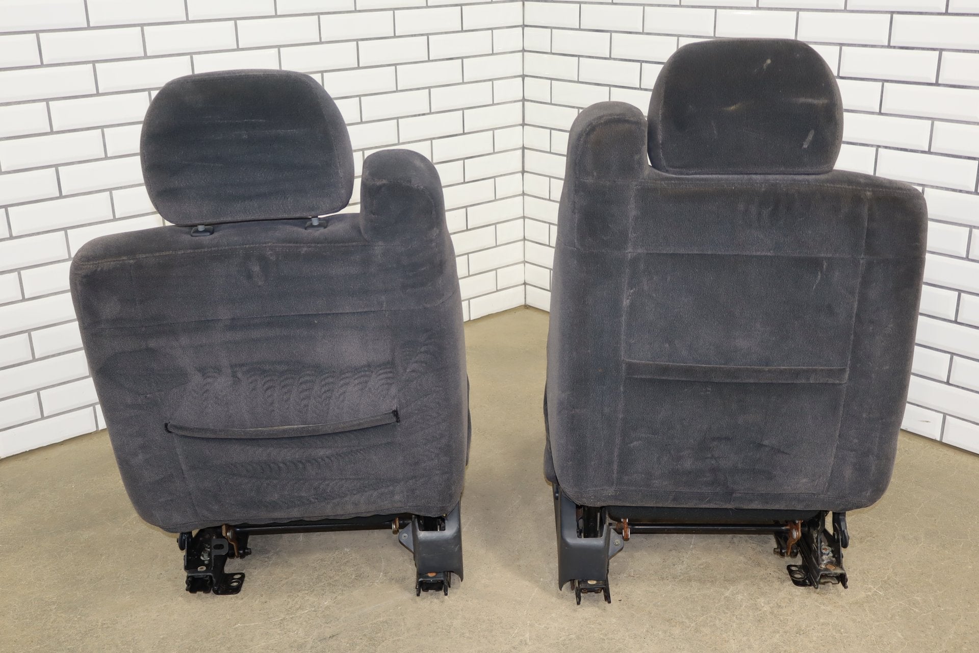 2001-2002 Chevrolet Silverado/GMC Sierra 2500HD Crew Cab Cloth Seats Graphite