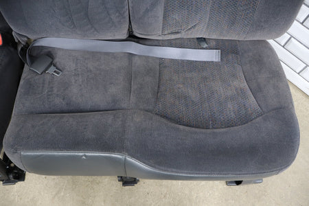 2001-2002 Chevrolet Silverado/GMC Sierra 2500HD Crew Cab Cloth Seats Graphite