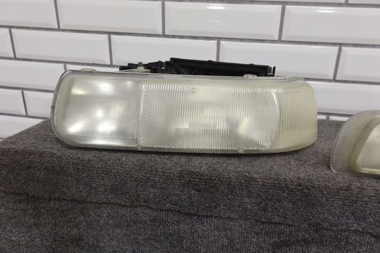 2001 - 2002 Chevy 2500HD 3500 OEM Grille Assembly & Headlights (HWV)
