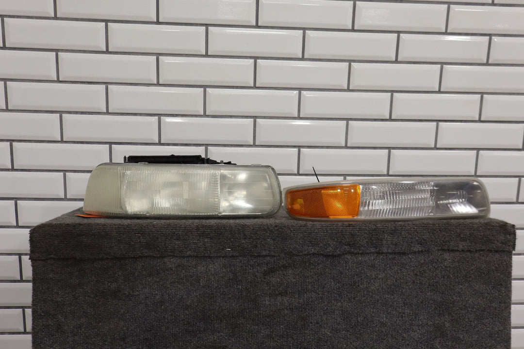 2001 - 2002 Chevy 2500HD 3500 OEM Grille Assembly & Headlights (HWV)