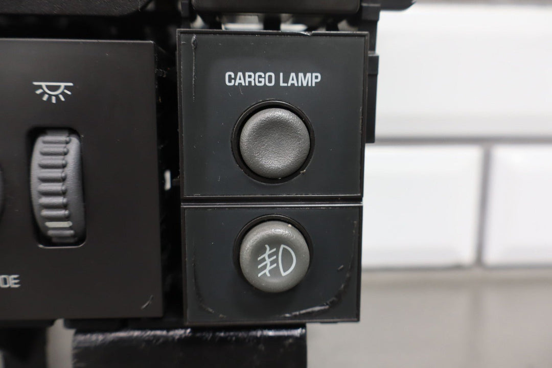 2001 - 2002 Chevy GMC 2500HD Headlight Switch with Bracket/Bezel