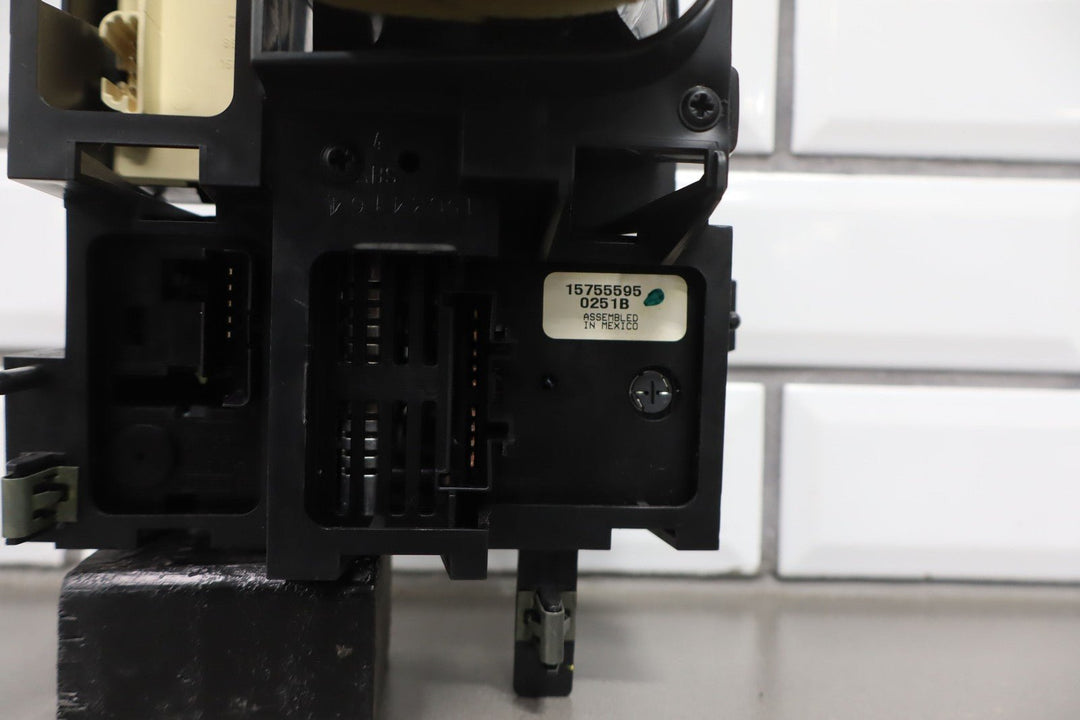 2001 - 2002 Chevy GMC 2500HD Headlight Switch with Bracket/Bezel