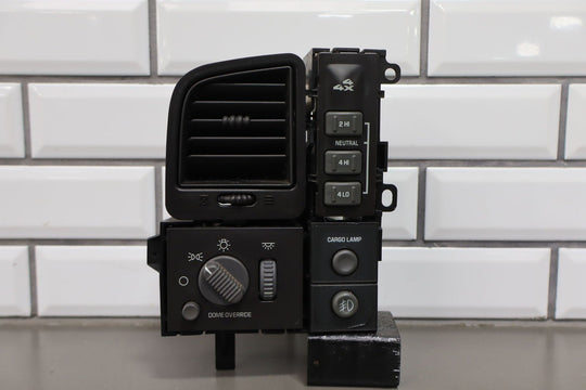 2001 - 2002 Chevy GMC 2500HD Headlight Switch with Bracket/Bezel