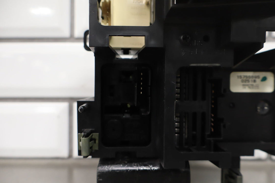 2001 - 2002 Chevy GMC 2500HD Headlight Switch with Bracket/Bezel