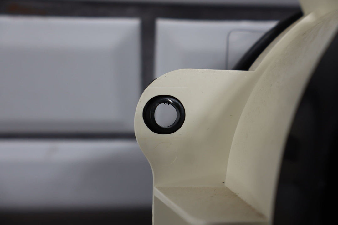 2001 - 2002 GMC Sierra 2500 (Gasoline/5 - Spd Auto Trans) Speedometer Cluster