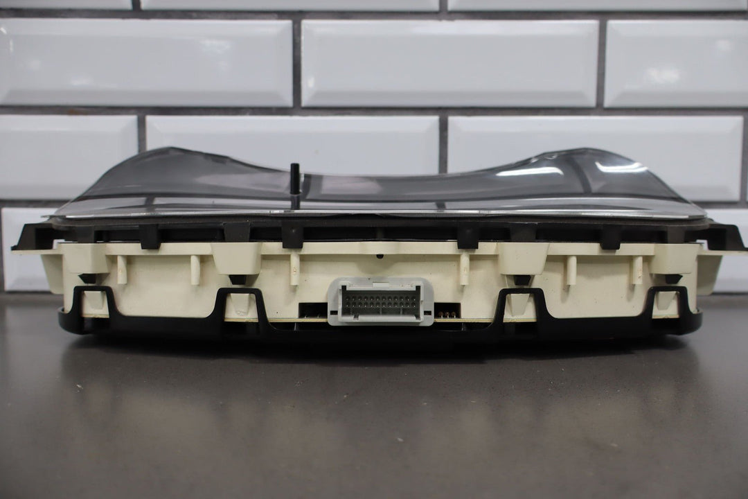 2001 - 2002 GMC Sierra 2500 (Gasoline/5 - Spd Auto Trans) Speedometer Cluster